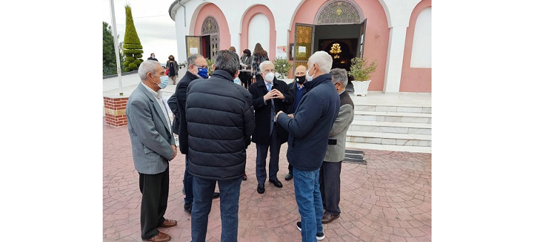 Με τους κατοίκους των Μετεώρων για τη λύση με τα οικόπεδά τους.