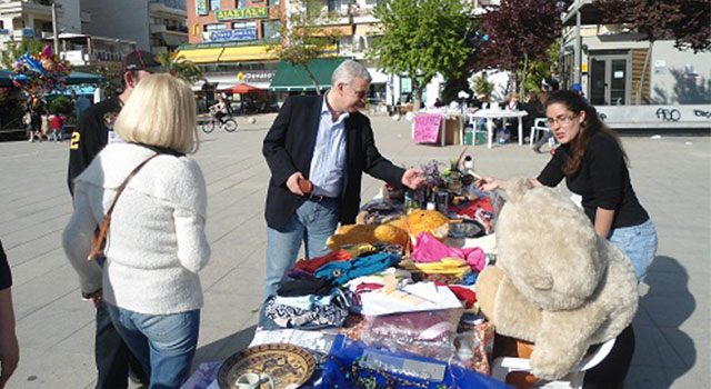 «ΟΛΟΙ ΜΑΖΙ ΜΠΟΡΟΥΜΕ», 21/04/12